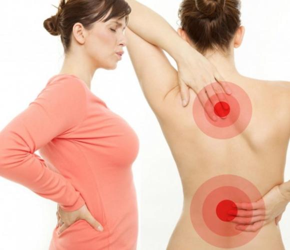 Боль в спине может свидетельствовать о развитии серьезной болезни, поэтому игнорировать такой симптом нельзя