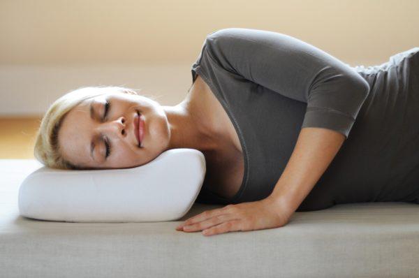 Сон на ортопедической подушке позволит получить полноценный отдых