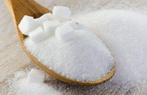 Полезные сведения о сахарном песке: калорийность, польза и вред